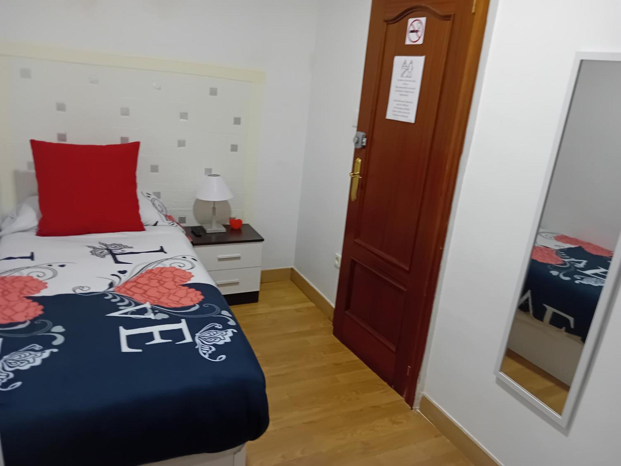 Apartamento Compartido Excelente Ubicacion El Prat de Llobregat Zewnętrze zdjęcie